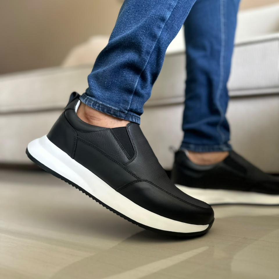 MOCASIN PARA HOMBRE EN CUERO NEGRO | REF ALMADA